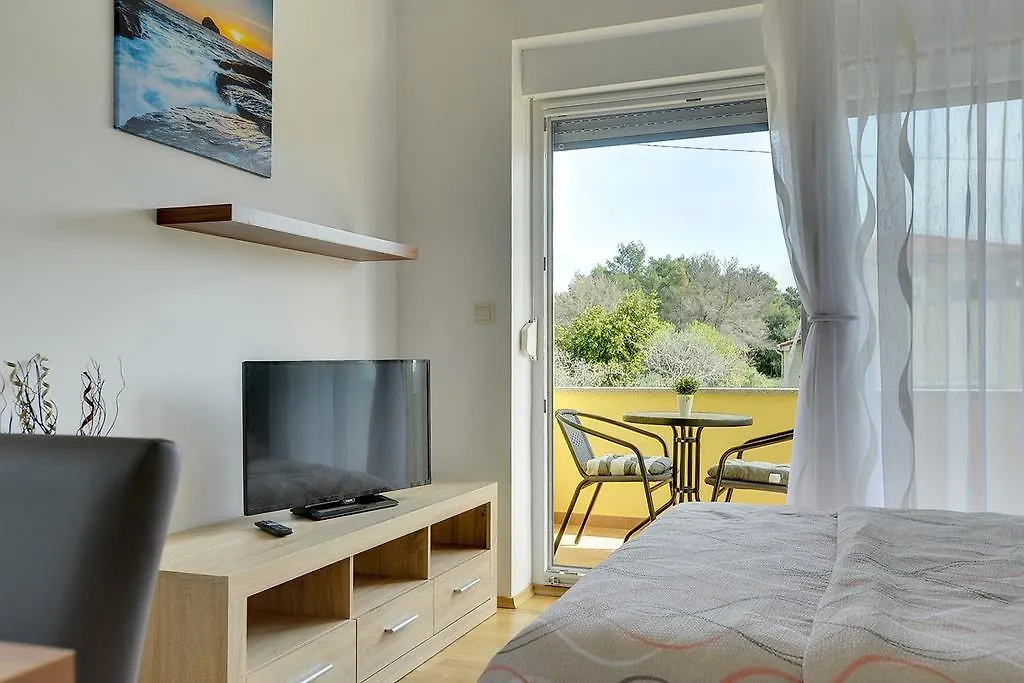 Apartments Kralj Μεντουλίν
