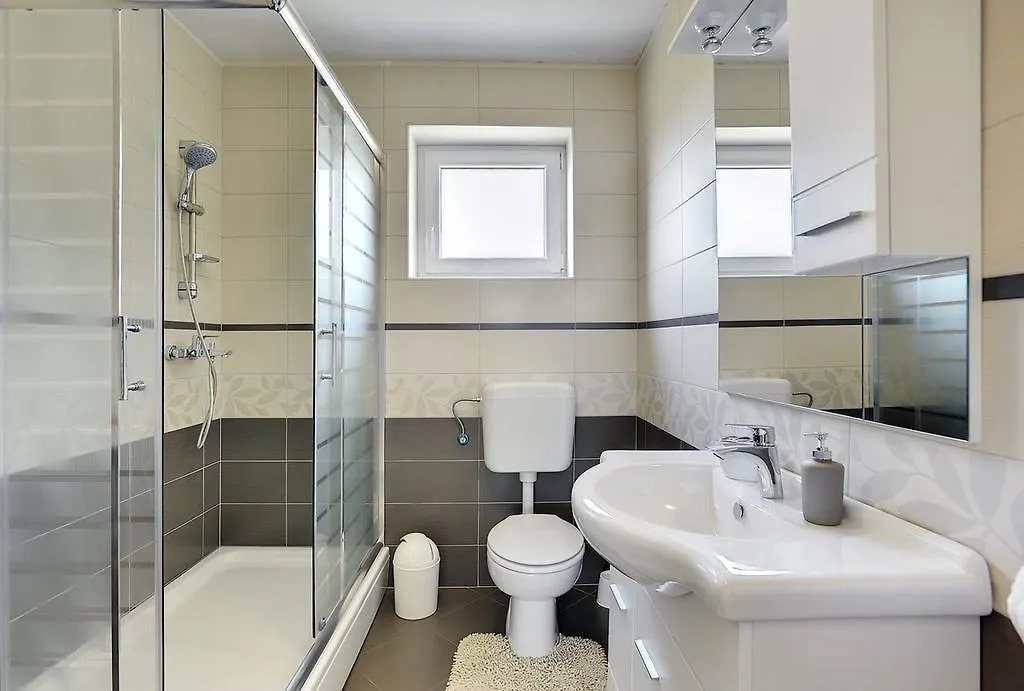 Apartments Kralj Μεντουλίν 0*,  Κροατία