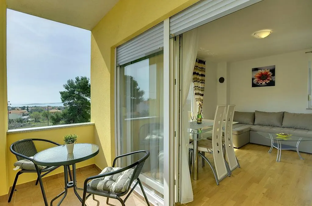 Apartments Kralj Μεντουλίν