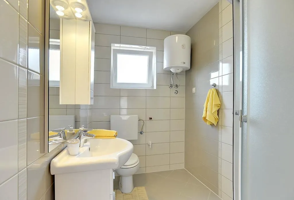 Apartments Kralj Μεντουλίν