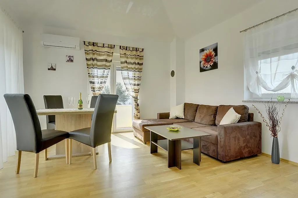 Apartments Kralj Medulin