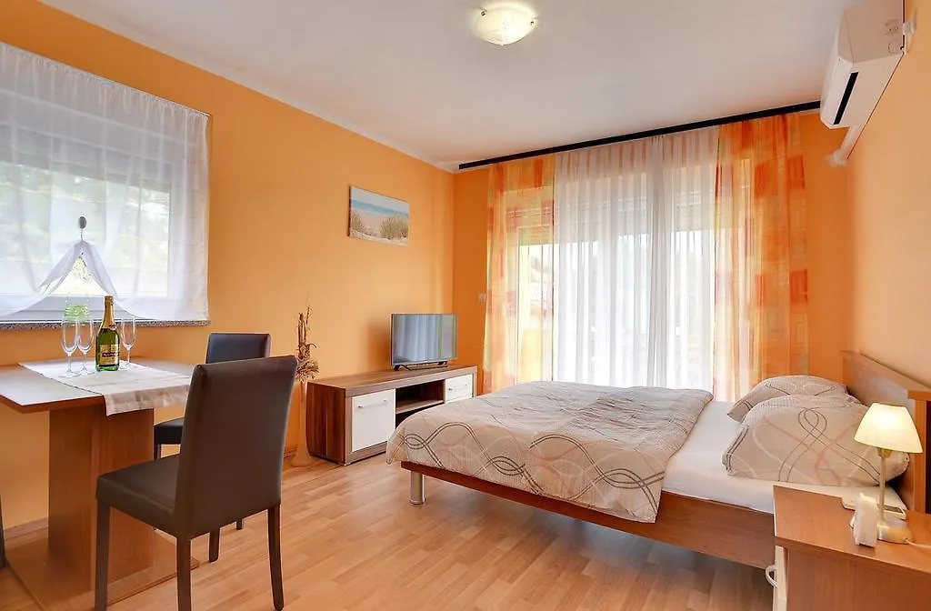 Apartments Kralj Medulin Croatia