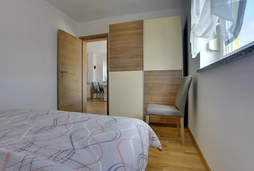 Apartments Kralj Medulin 0*,  Croatia