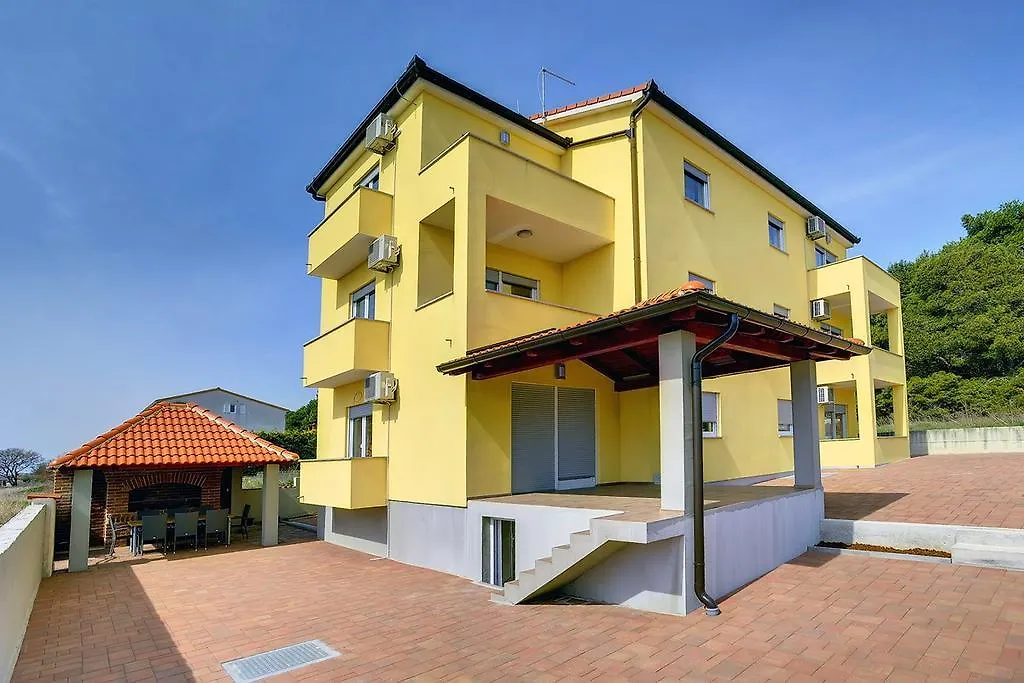 Apartments Kralj Medulin